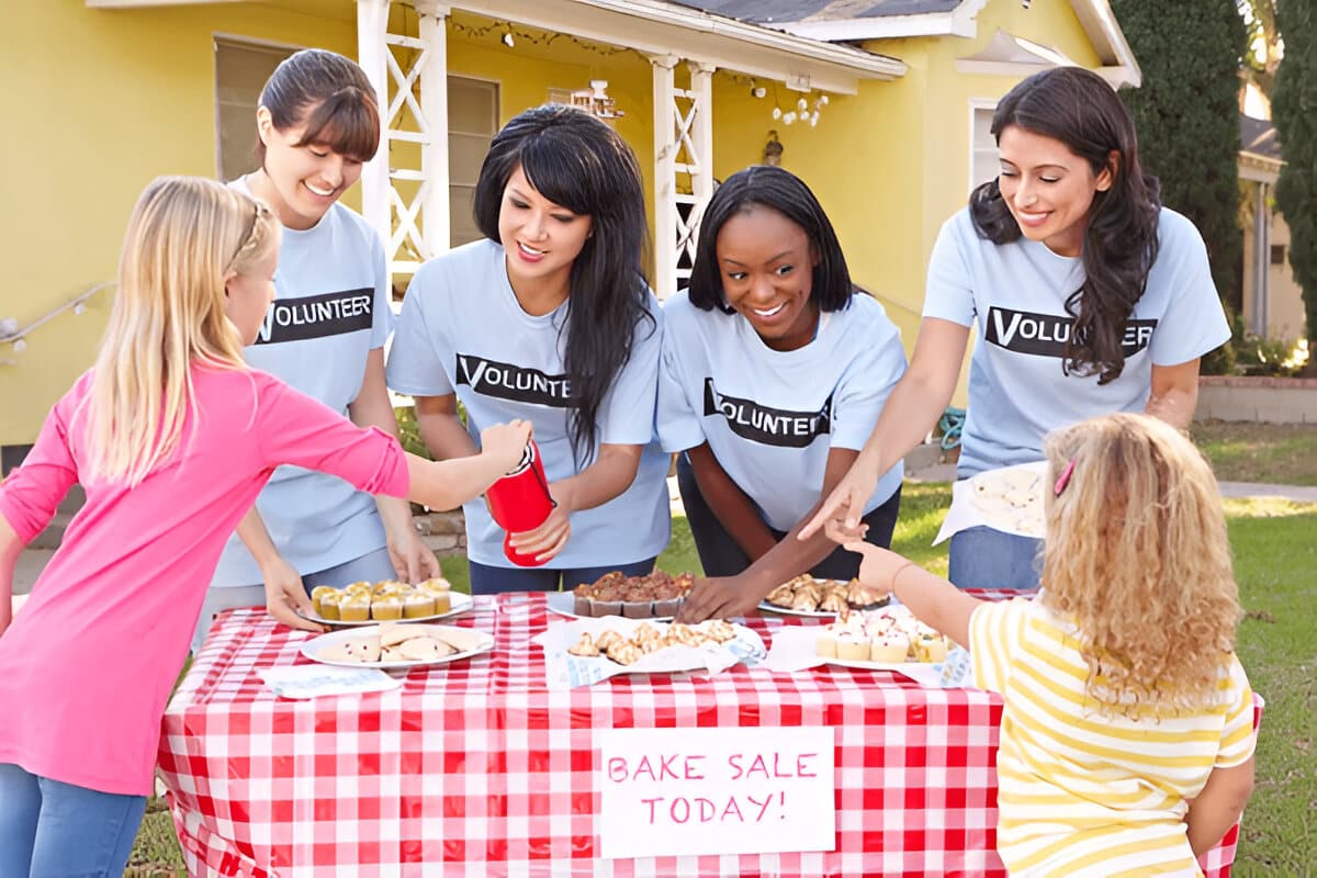 https://www.shutterstock.com/image-photo/women-children-running-charity-bake-sale-132746978